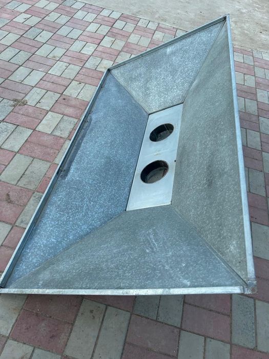 Вытяжка зонт с двумя