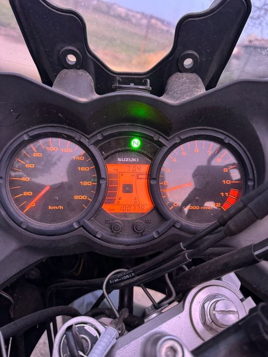 Vând Suzuki V Strom DL650