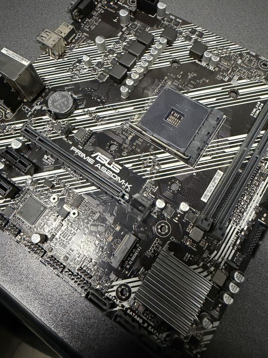 Placa de baza Asus PRIME A520M-K  AM4 DEFECTA