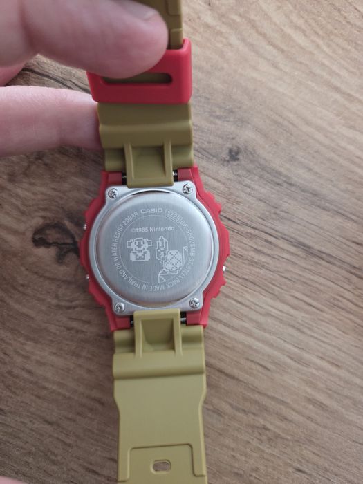 Casio G Shock Super Mario