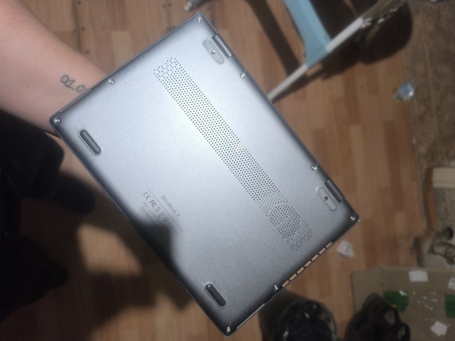 Продам ноутбук срочно!!! CHUWI MiniBook x
