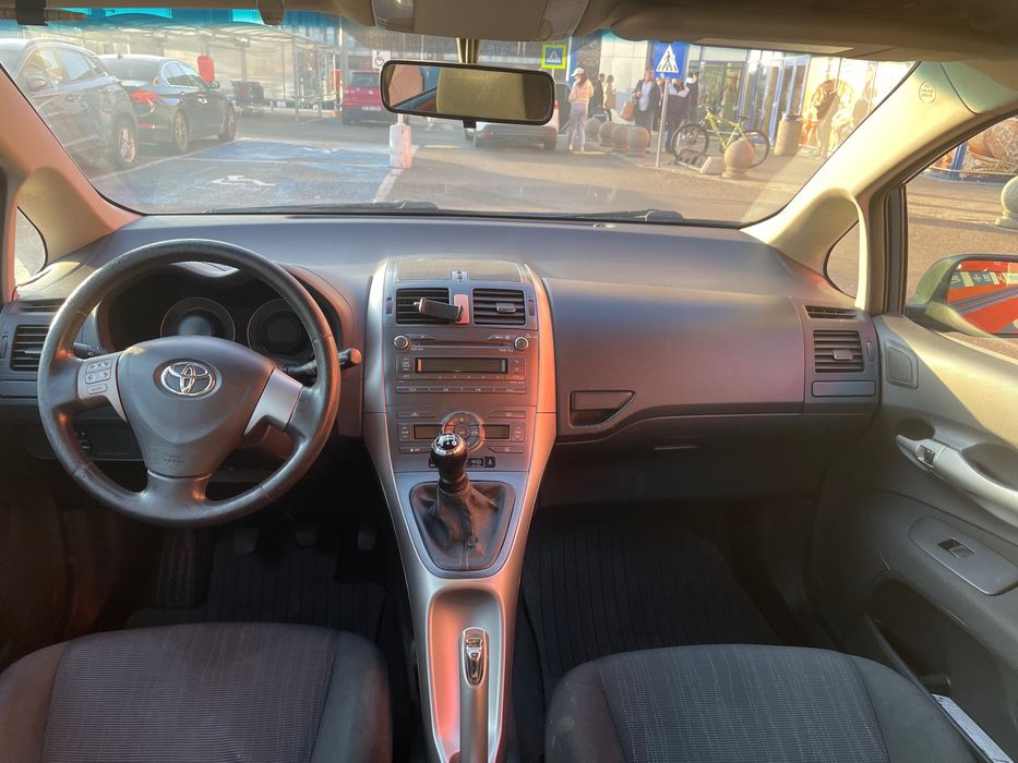 Toyota auris de vanzare