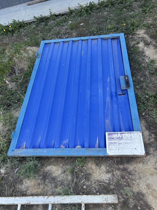 ворота есігімен сатылады.