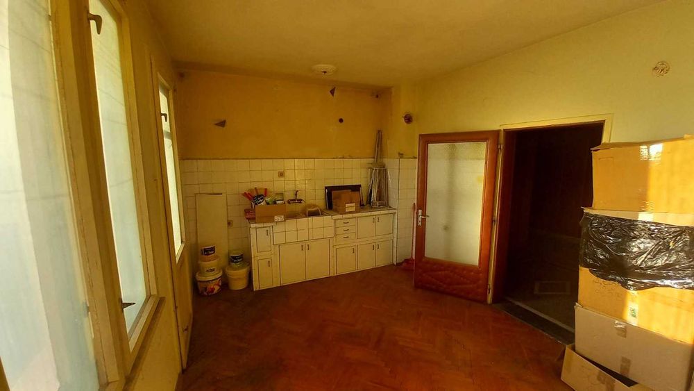 Продава се Многостаен апартамент в Разград, Варош - 122 кв.м за 1066 €/кв.м - Снимка #15