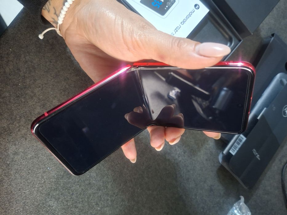 Моторола razr 40 ultra