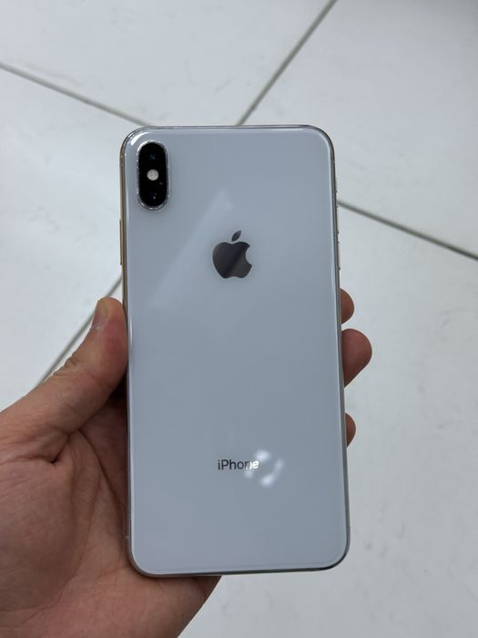 Iphone xs max 64 gb 78% batare aybi yuq hama joyi ishlaydi