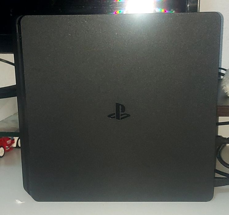 Плестейшн 4 слим