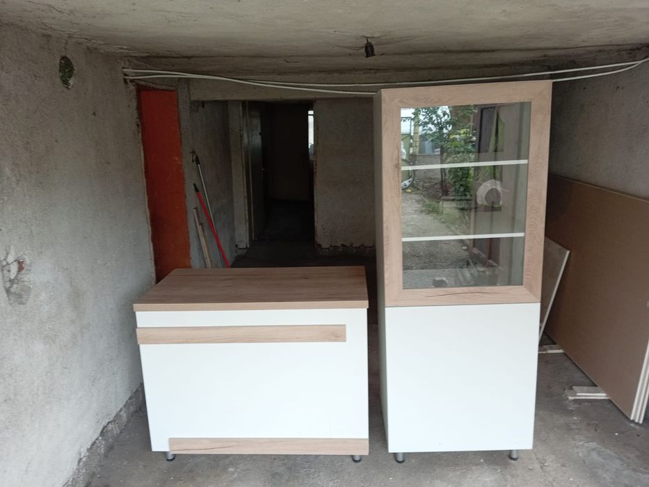 Витрина и плот изгодно