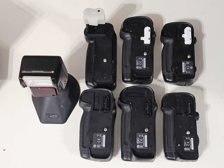 Flash Grip Multi Power Battery Pack Nikon