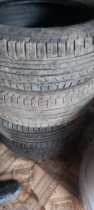 Шины отличные R17