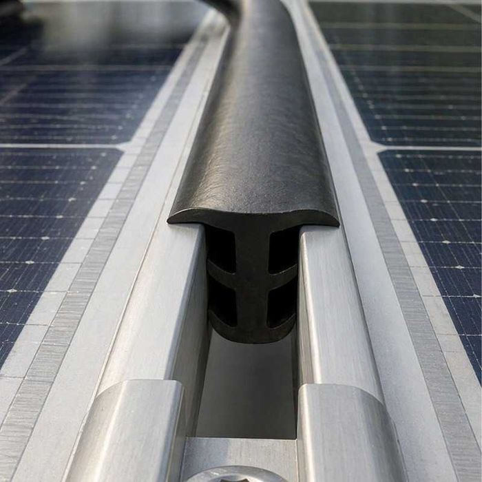Garnitura/Banda etansare pentru panouri fotovoltaice
