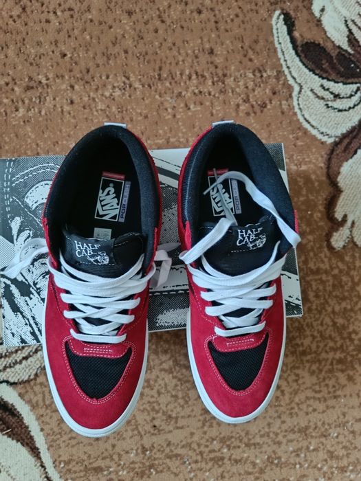 Кецове      Vans