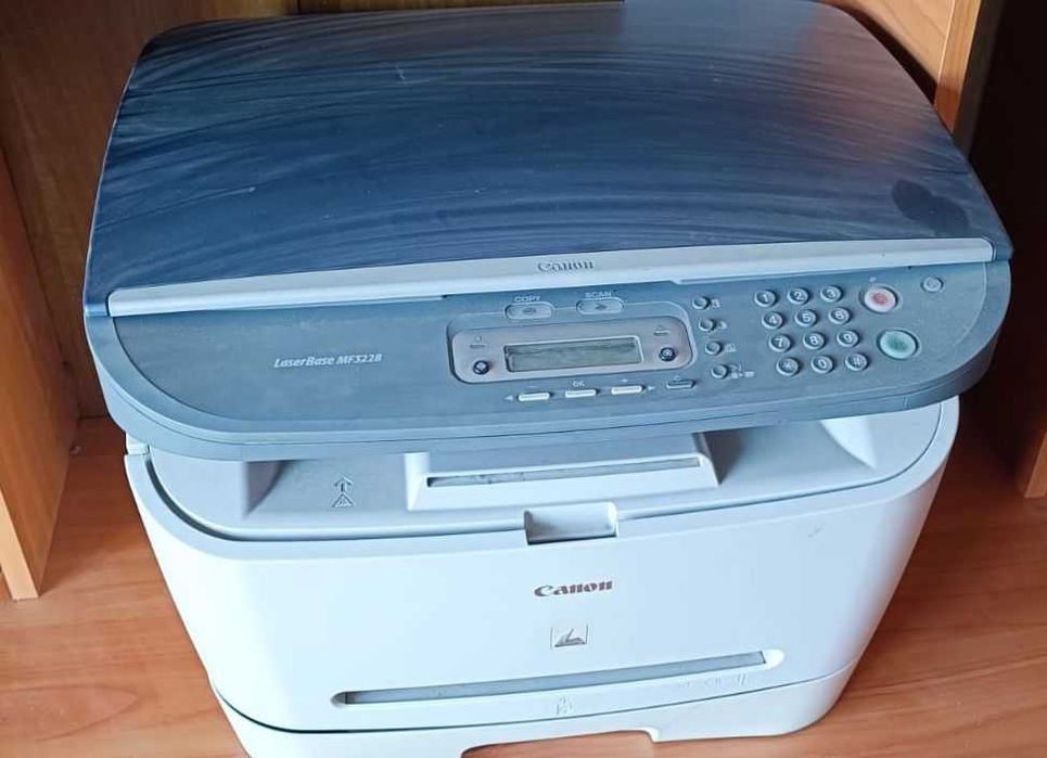 Продам МФУ Canon 3228 рабочий