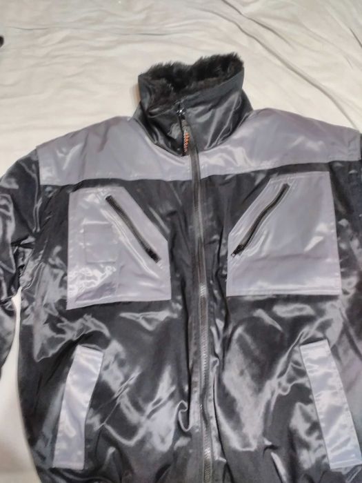 Зимно яке с подплата-50 лв.