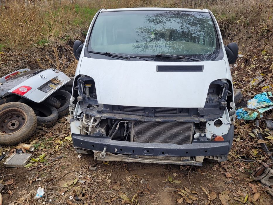 Dezmbrez renault trafic