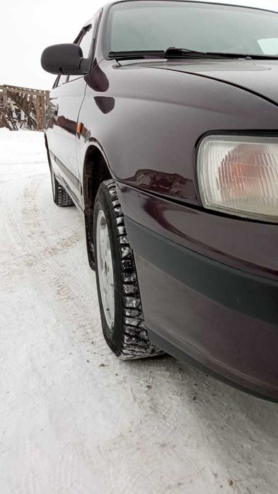 Тоyota Carina E c зап. частями