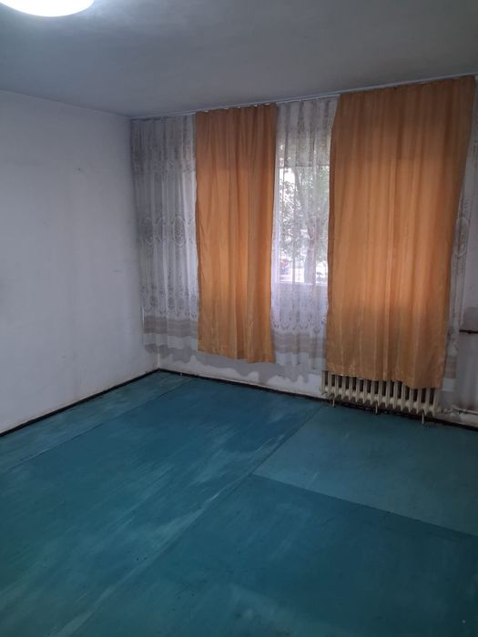 Ap 3 camere de vanzare