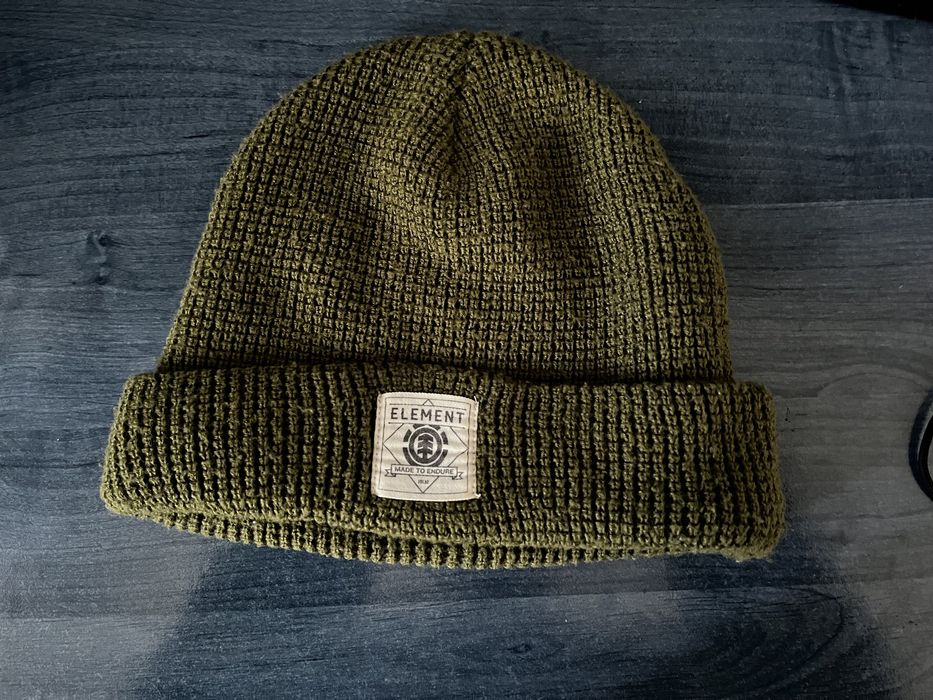 Caciula beanie placa snowboard Burton Element skateboard