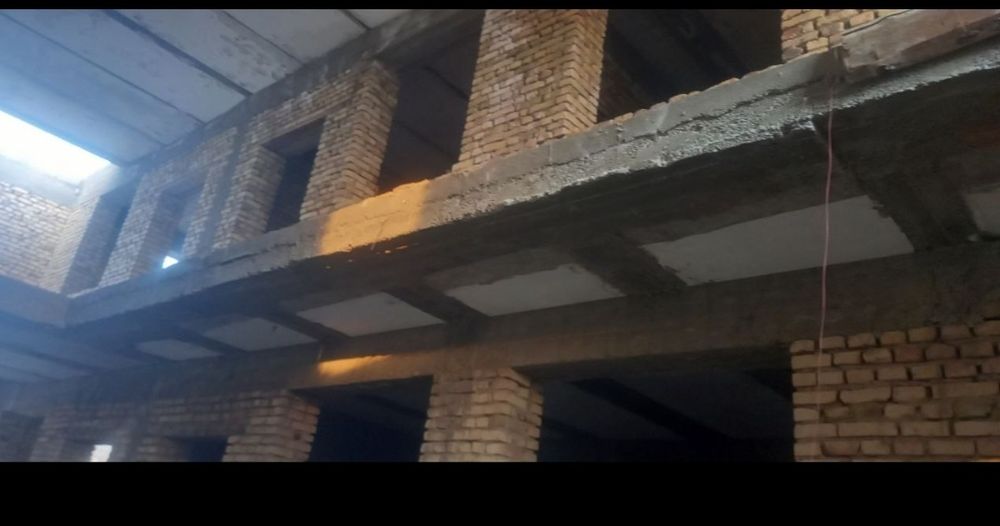 Участка сотилади. Бухоро ш. карвон бозордан 500 метр бетонка йулитомон