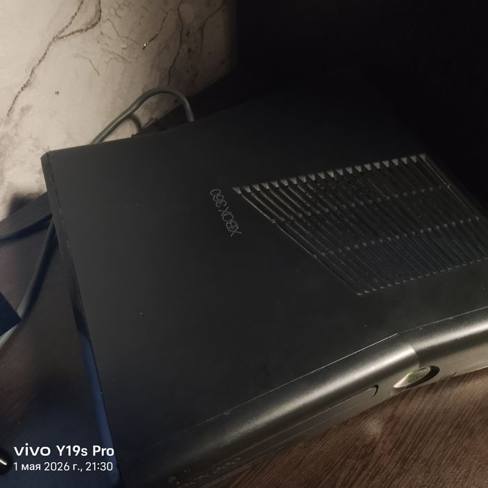 XBOX-360Slim-Приставка