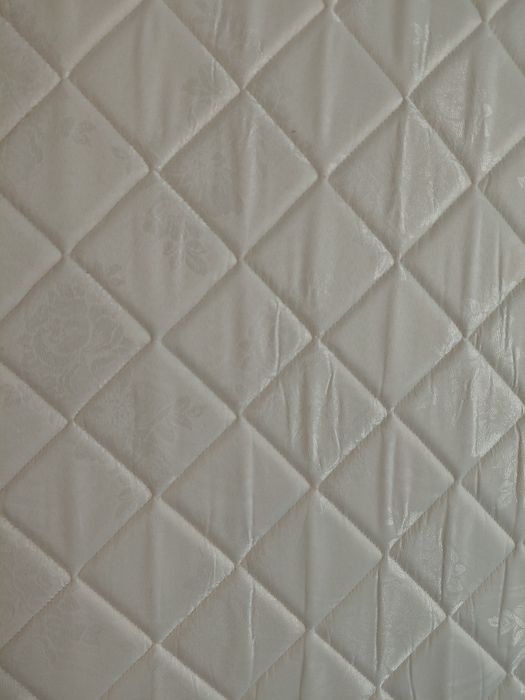Б/у Матрас двуспальный  200×200×20