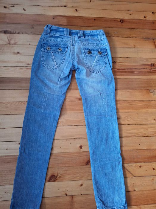 Дънки размер С  много запазени