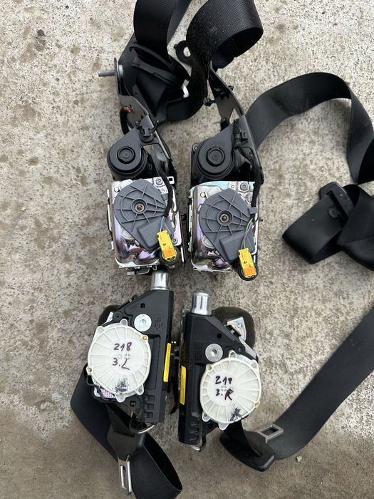 Колани Mercedes benz CLS W218 преден заден ляв десен колан цлс в218