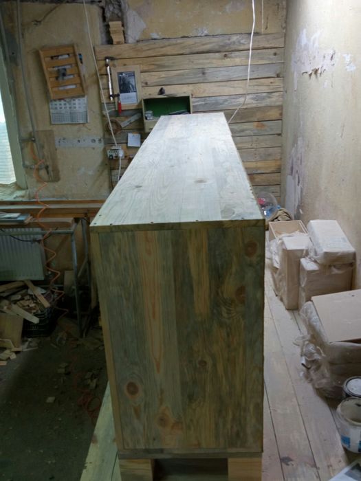 Шкаф-скрин тип "Палетна мебел"