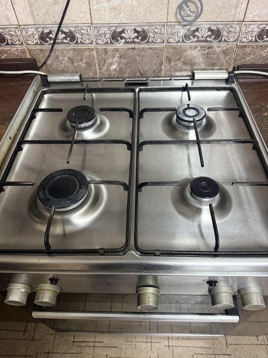 Продам Газовую плиту Bosch
