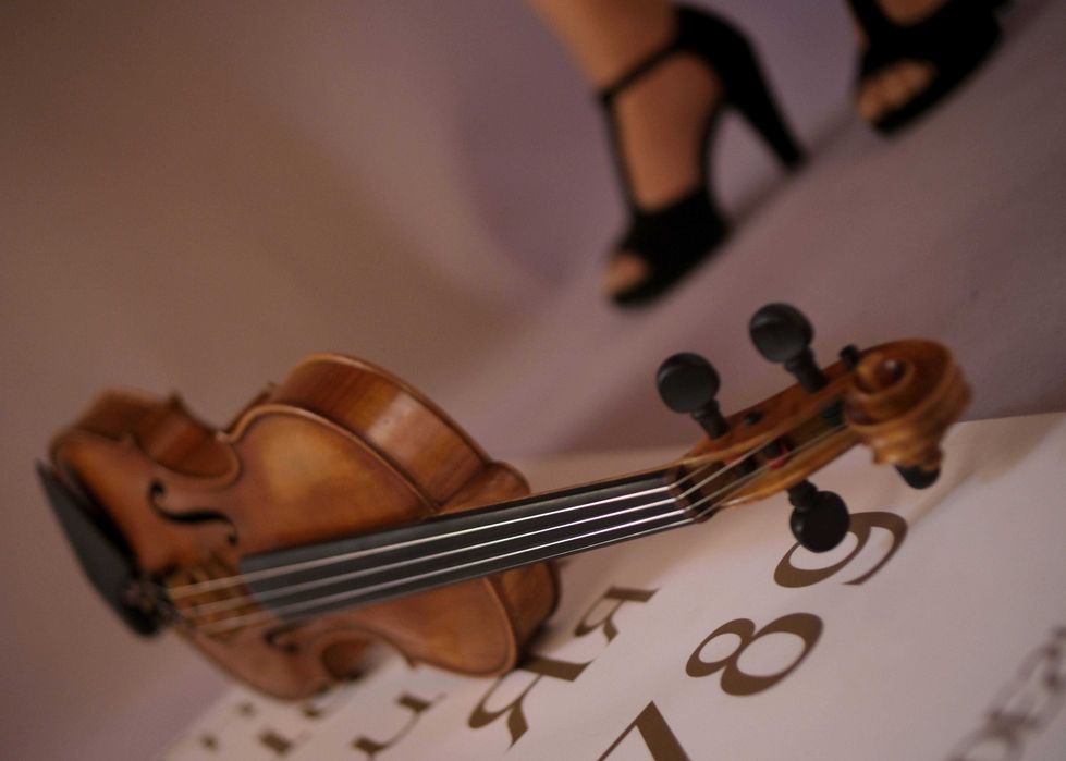 Предлагам музикални изпълнения на цигулка