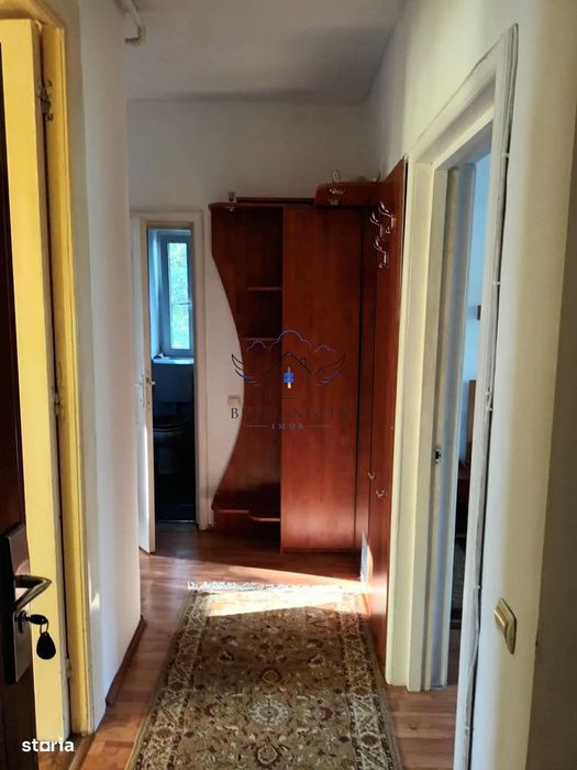 Apartament 2 camere de închiriat – vis-a-vis de Poarta Șchei