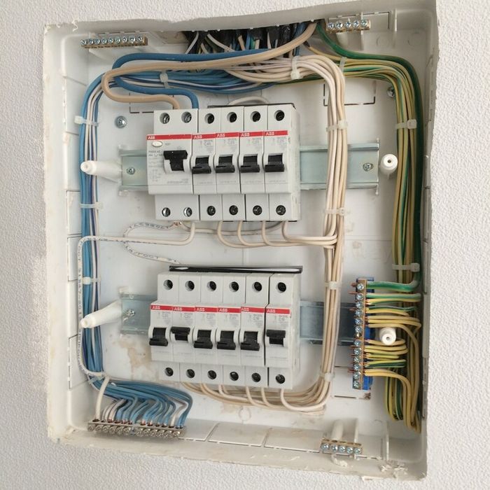 Elektrikа xizmatlarini 0 dan boshlab sifatli q