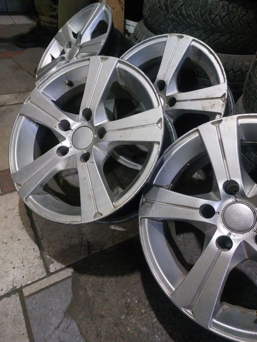 Продам титановый диски р15