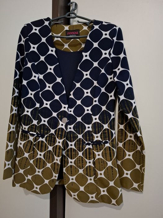 Дамски панталон и сако