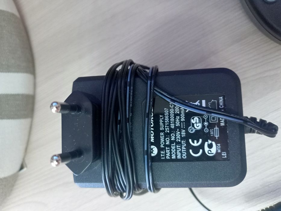 Зарядное устройство для рации Motorola