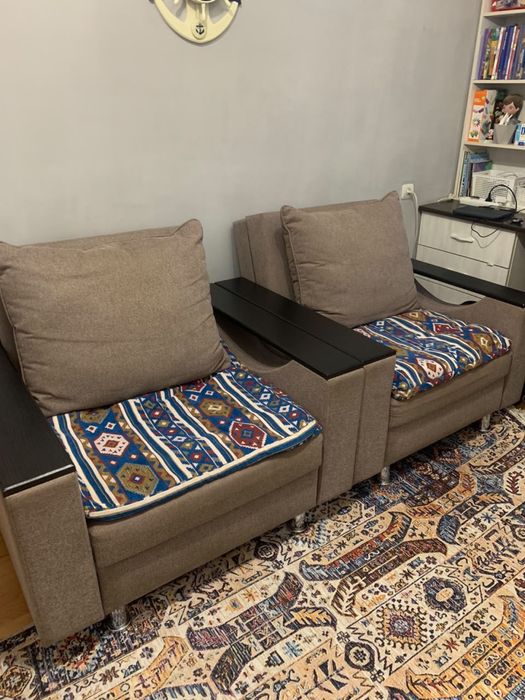 Продам 2 раскладных кресла