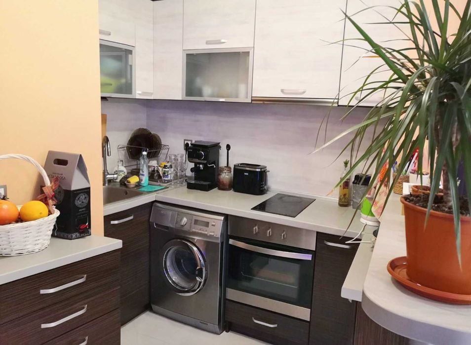 Дава се под наем Двустаен апартамент в София, Център - 65 кв.м за 500 € - Снимка #3