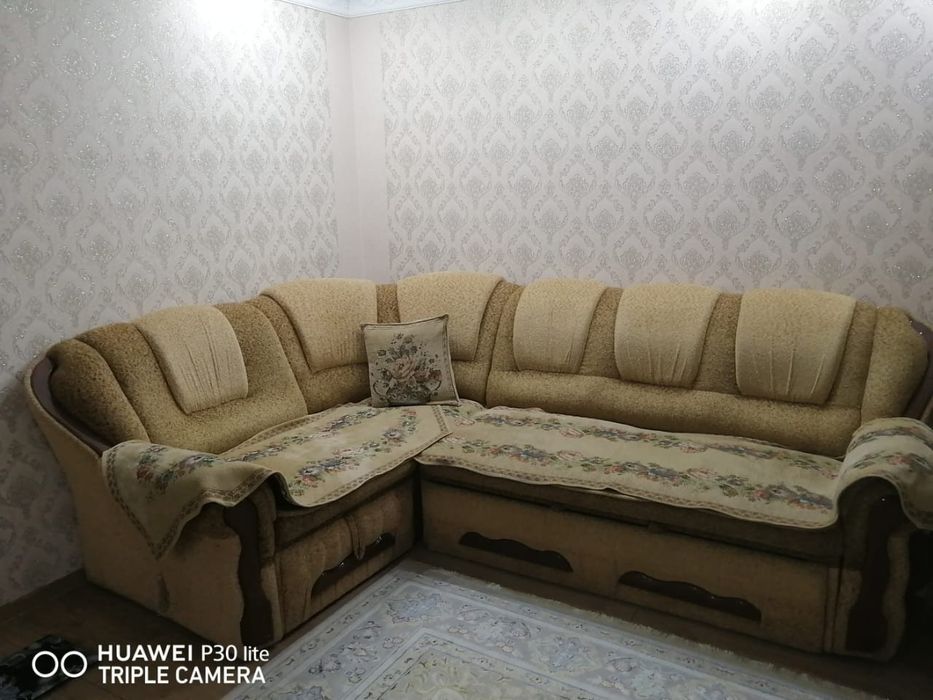 Продам диван угловой в хорошем состоянии
