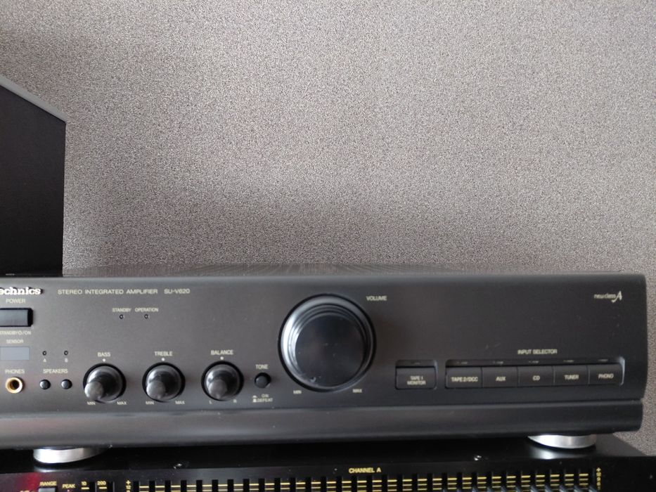 Продам усилитель фирмы Technics. SU-V620