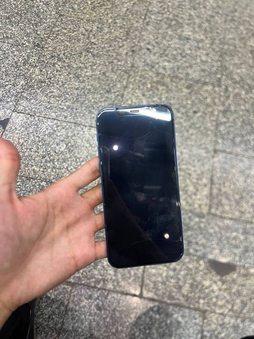 iPhone 12