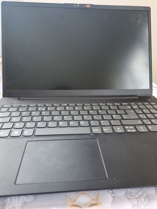 Lenovo notebook sotiladi holati ideal