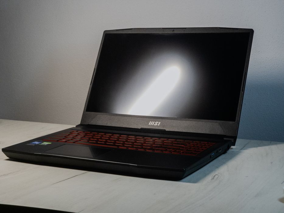 Laptop Gaming MSI Katana GF66