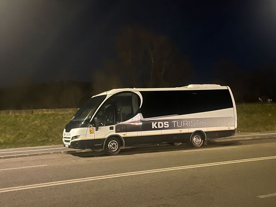 Inchiriere autocare si microbuze