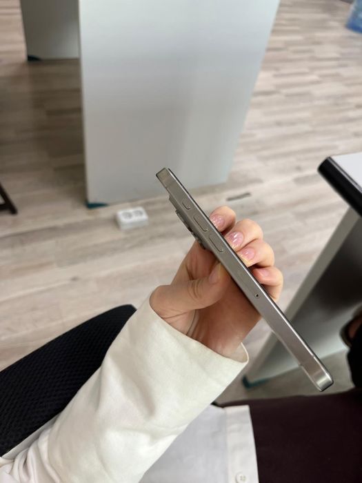 Iphone 15 pro 256 gb 80% акк