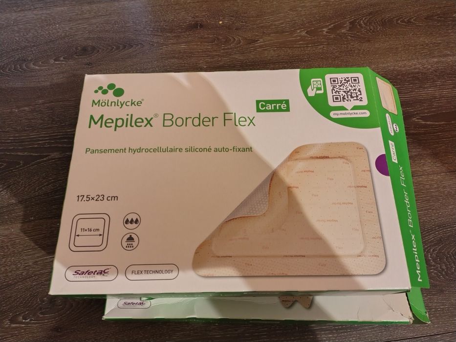 Vând 4 cuti pansamente MEPILEX