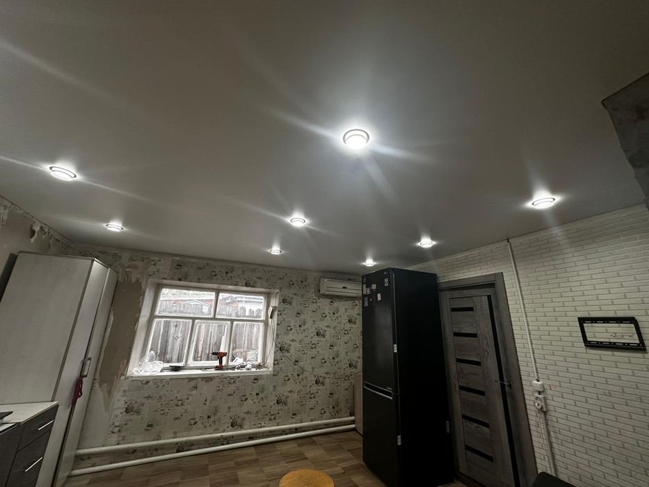 Натяжные потолки