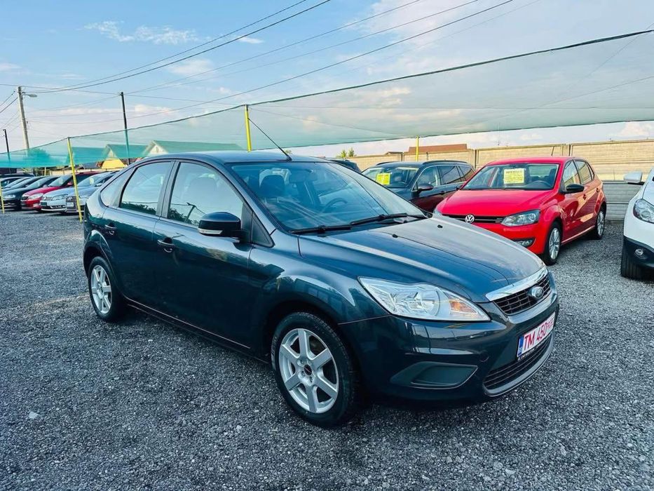 Vand Ford Focus 1.6benzina 2009