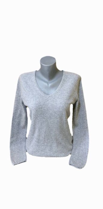 Пуловер  Q by Kjederqvist 100% кашмир, размер S/M.