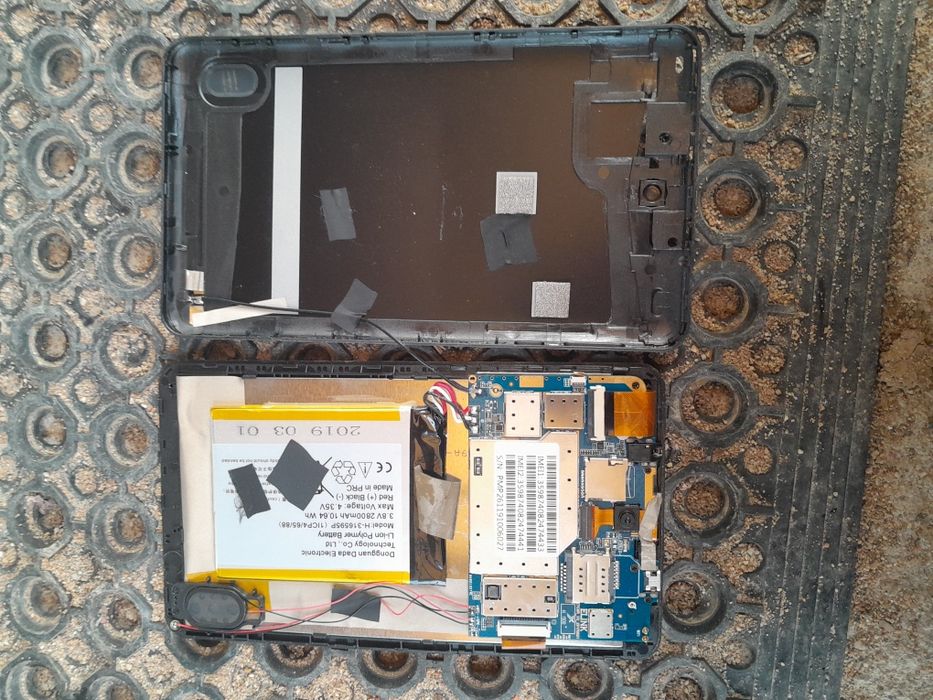 Продам планшет Prestigio на запчасти