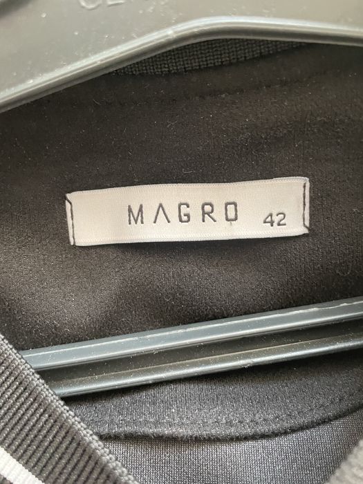 Продаю турецкии костюм